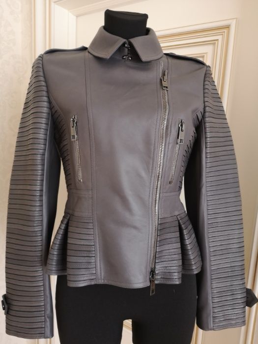Nowa kurtka z metka" BURBERRY" rozmiar 44