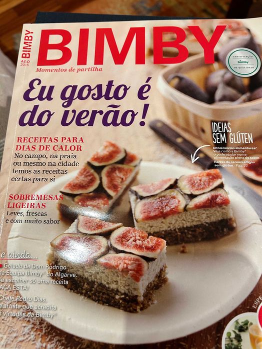 Livros de culinária em conjunto ou individual e duas revistas