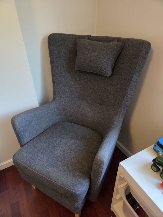 Cadeirao IKEA cinza