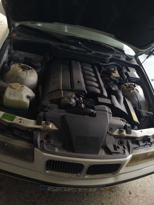 BMW e 36 gasolina 325i do ano 1994 importado dos estados unidos no ano 2005 um só dono