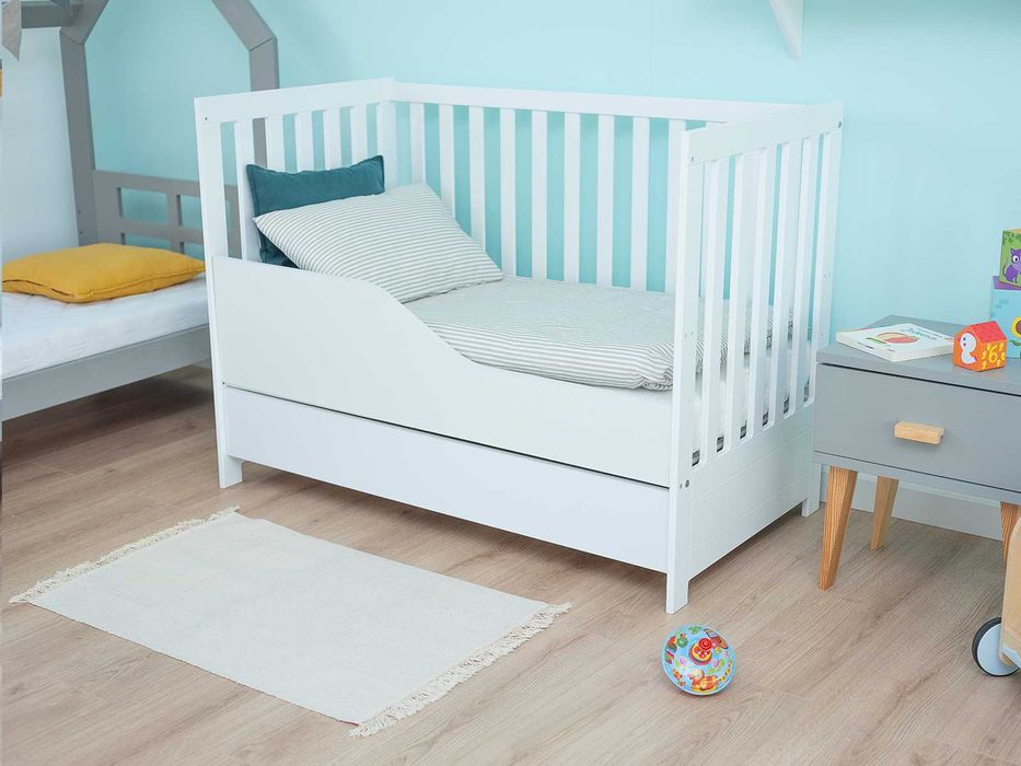 Meble Magnat Łóżeczko dziecięce sosnowe 60x120 Baby Sleep białe