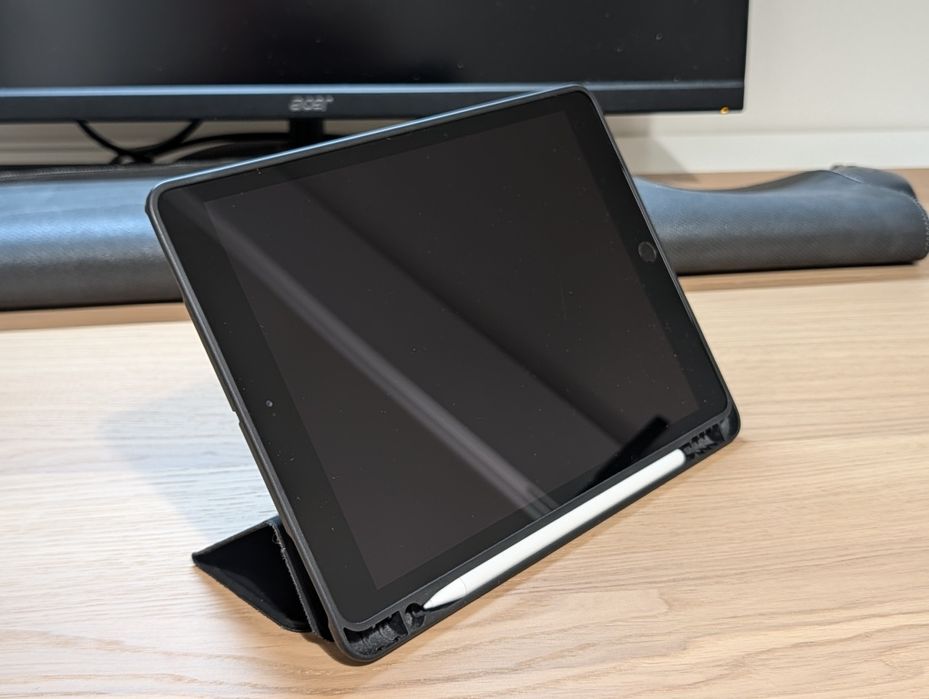 Apple iPad 8. generacji 32GB WiFi Space Gray Rysik + Kompletny Zestaw
