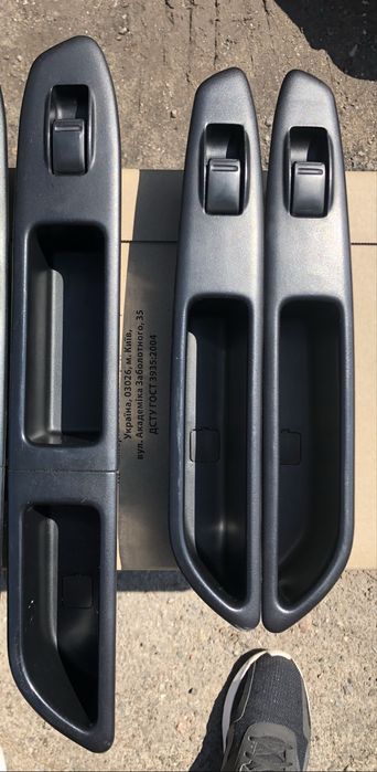 Продам кнопки управління склом Субару Форестер