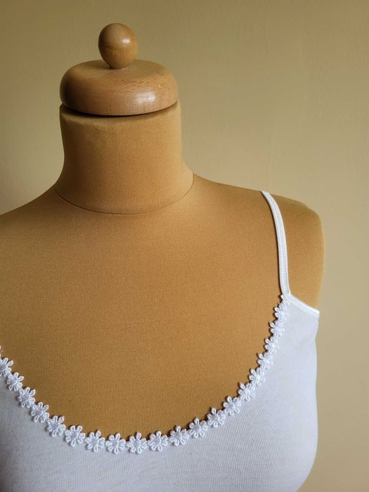 Podkoszulek koszulka top na naramkach biały nowy