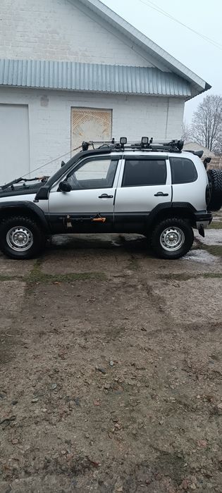 Нива Шевроле 2006 рік 1.7 бензин. Ціна 5100$