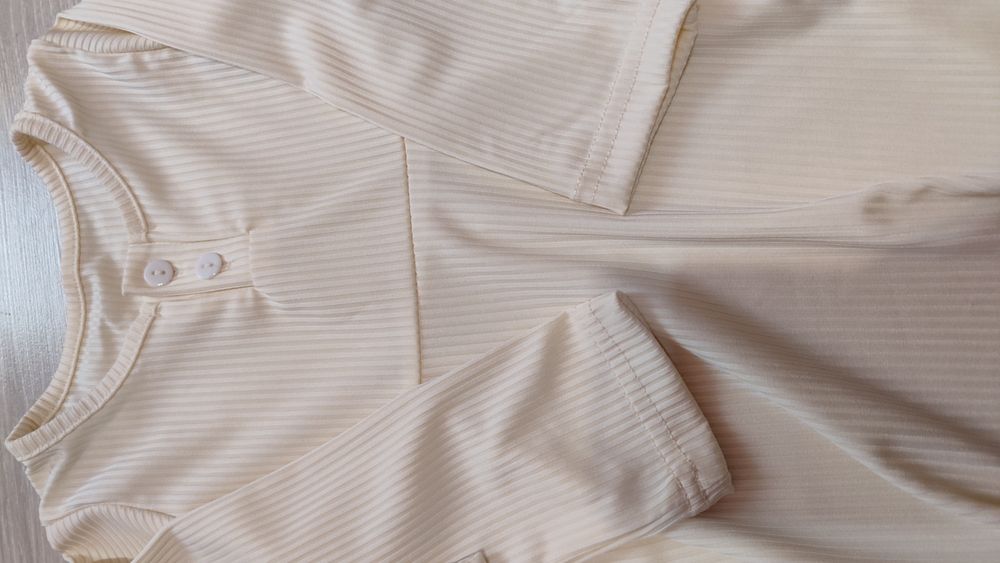 Сукня з пов'язкою для дівчинки розмір 98.