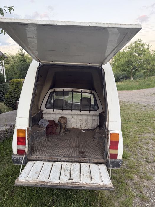 ЗАЗ 1102 в хорошому технічному стані