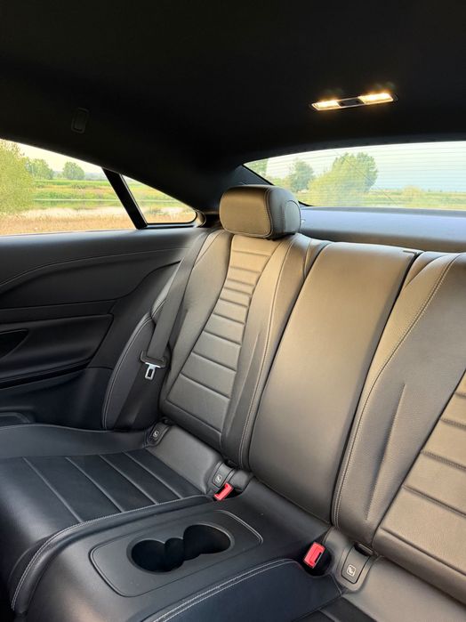 Mercedes-Benz  E 220d Coupé AMG Line Nacional