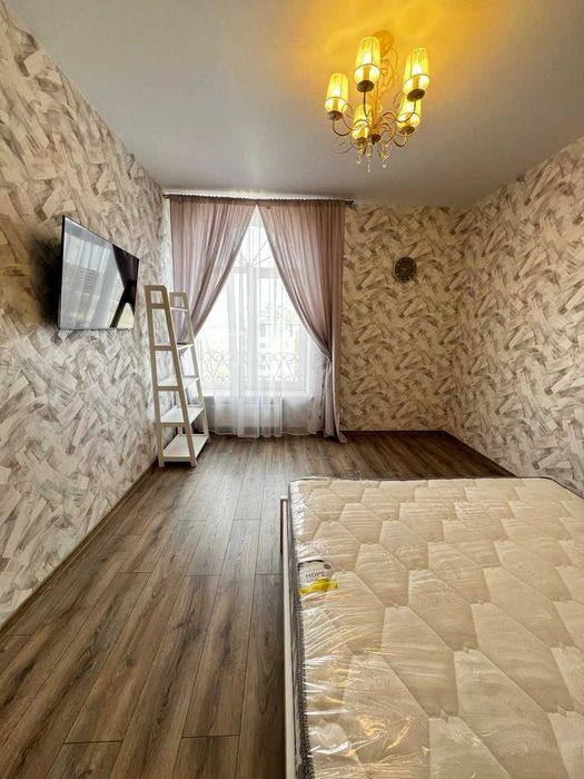 3-к квартира з НОВИМ ремонтом в жк "Моцарт"