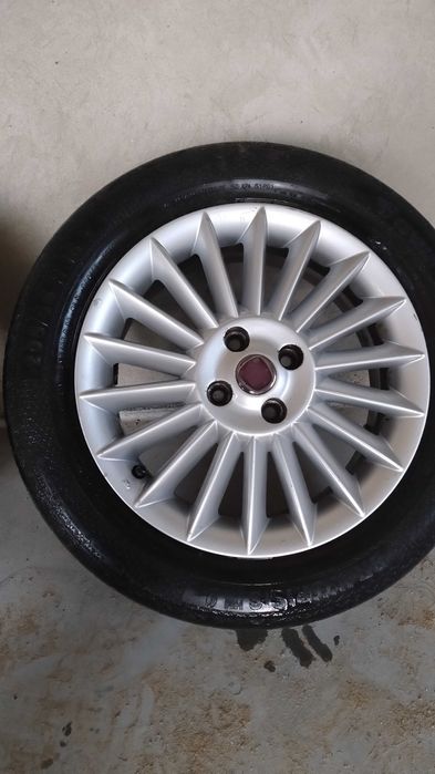 Felgi aluminiowe fiat oryginał 16 cali et 45 Opony