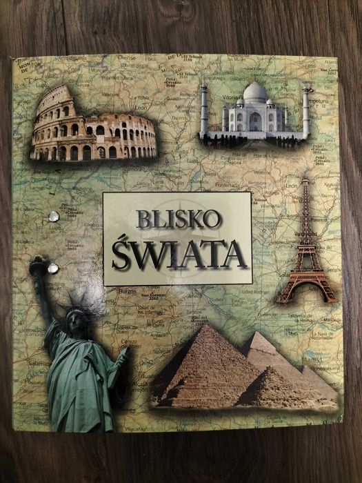 Blisko Świata segregator z folderami, kartami