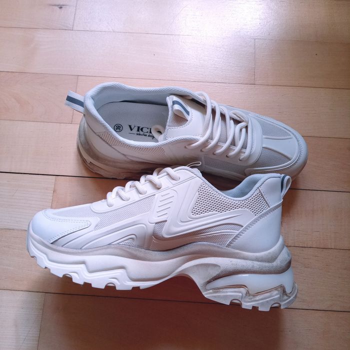 Buty sportowe Vices roz 39