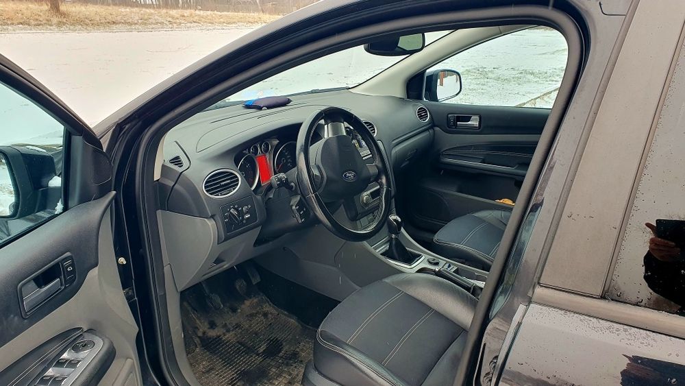 Ford Focus Mk2 1.8 benzyna 2008r. zadbany