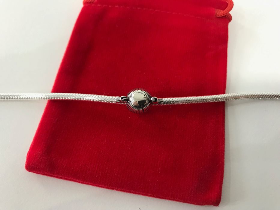 Conta Menina Pandora em Prata de Lei 925 Novo!