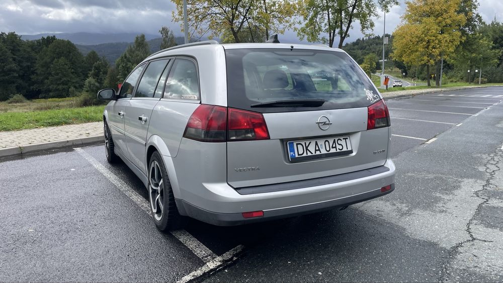 Opel Vectra C Kombi 2.2 benzyna