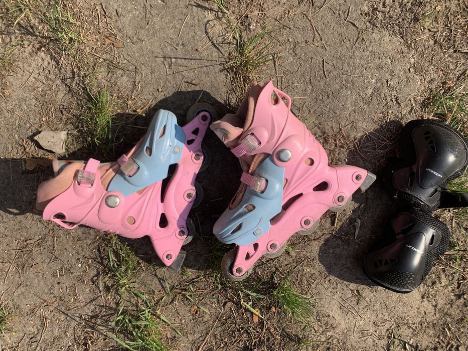 Ролики і захист на коліна у подарунок розмір 38