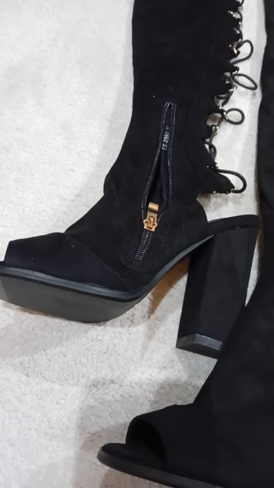 Buty muszkieterki 37 czarne na lato wiązane