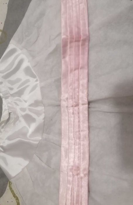 Vestido branco de cerimónia para menina