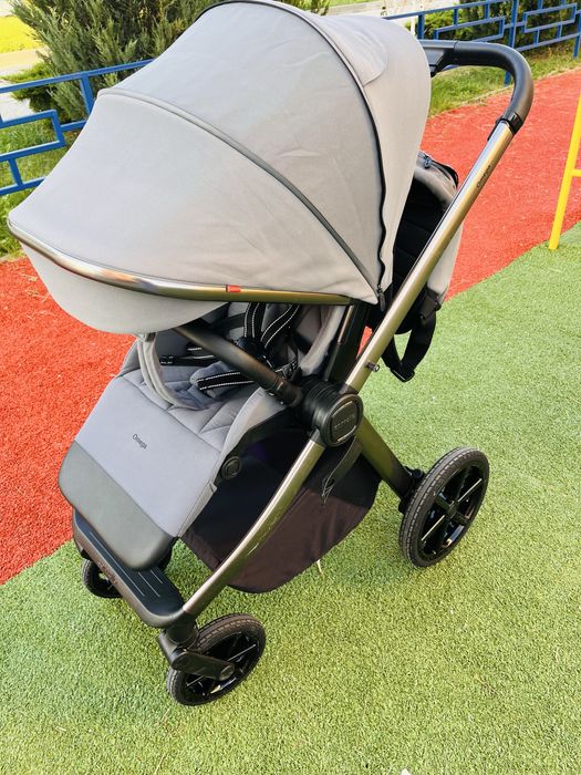 Продам коляску Carello Omega 2в1 з ліхтарем