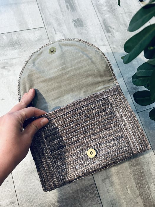 Torebka pleciona kopertówka