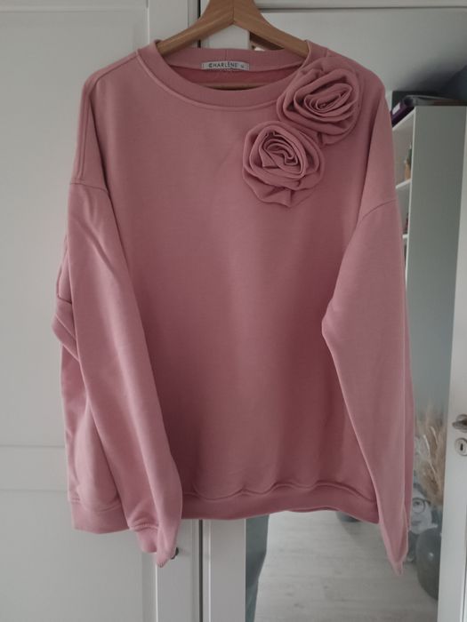 Różowa bluza damska oversize w róże