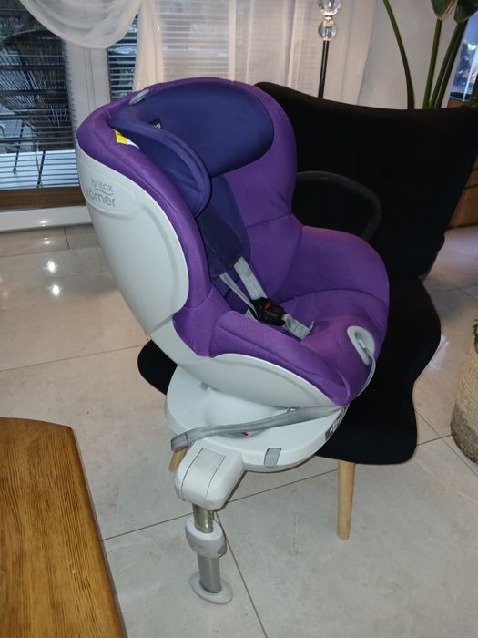 Fotelik samochodowy obrotowy Britax Roomer