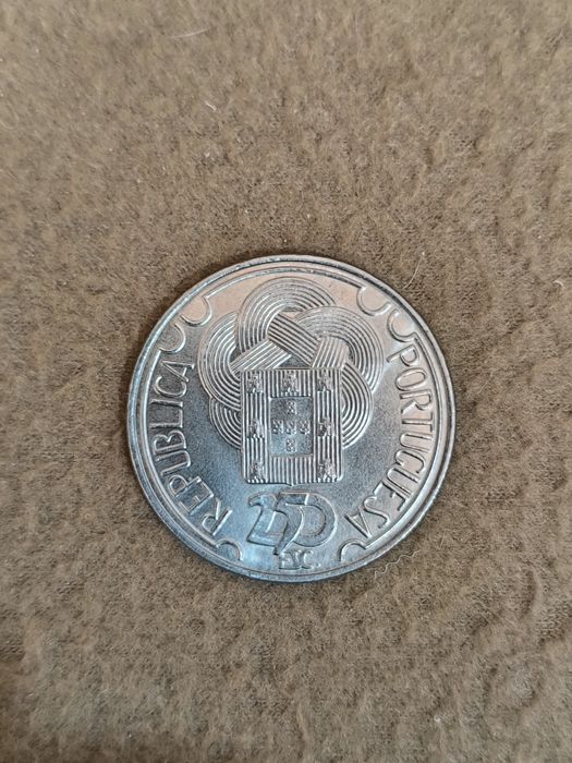 2 Moedas comemorativas de 250 Escudos dos Jogos Olímpicos de Seul 1988