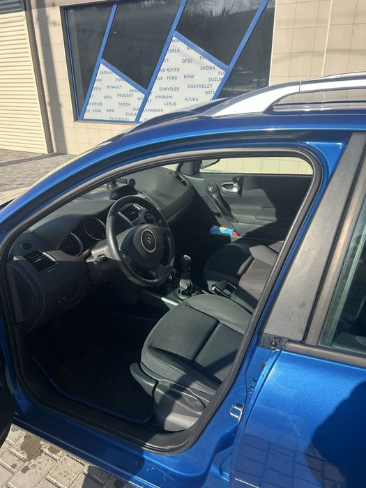 Продам авто в хорошем состоянии Renault megan2