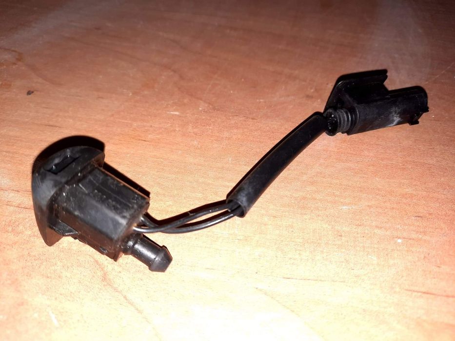 Dysze Spryskiwacze Maski Podgrzewane BMW E60 E61