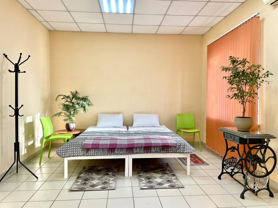 Новий хостел центр Запоріжжя "Файна Птиця" готель