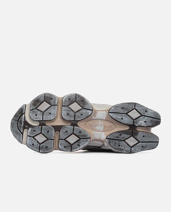 Женские кроссовки New Balance 9060 Mushroom. Размеры 36-40