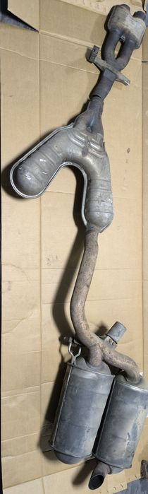 Linha intermédia e panelas E39 528i