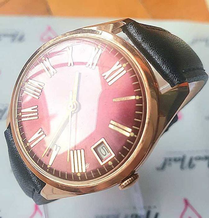 Zegarek złoty stan B.D,B !!! kolor blatu !!