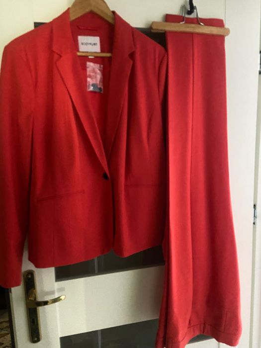 Garnitur nowy rozmiar 44