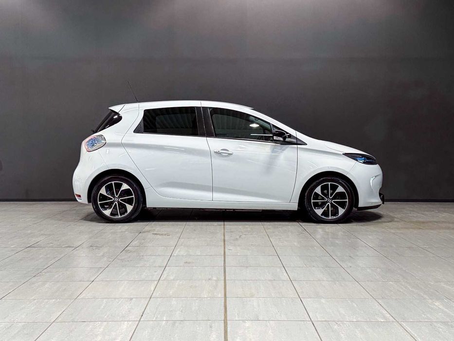 Zoe 40 КВт 2018 року під ключ з Норвегії, рідний пробіг, без ДТП