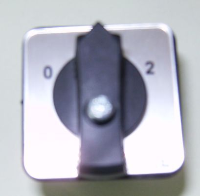 Interruptor Solar Triplo MERZ