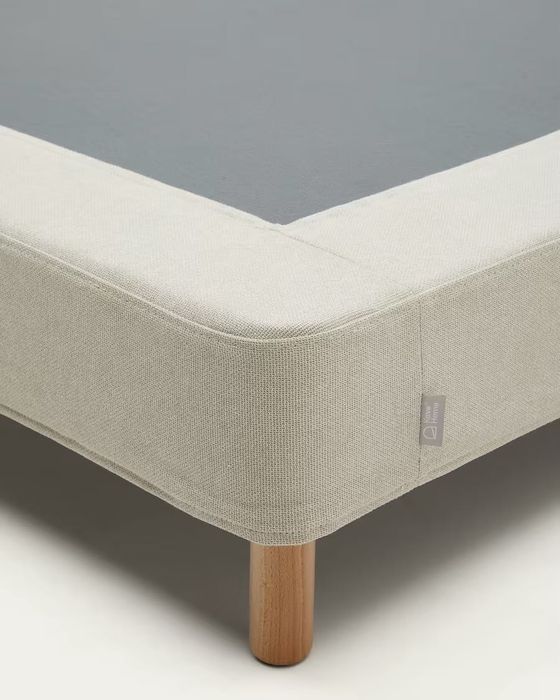 Ofelia base with ecru removable cover and solid beech wooden legs for a 160 x 200 cm mattress