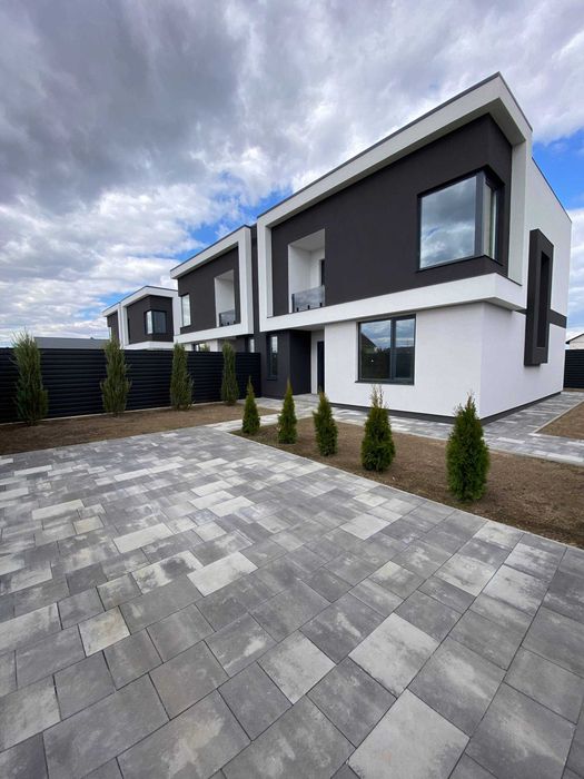 Гарний дуплекс в Гнатівці, 150м2 ділянка 2.5 сотки, затишна локація