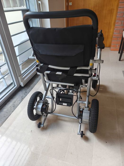 BIORT- Cadeira de Rodas Elétrica