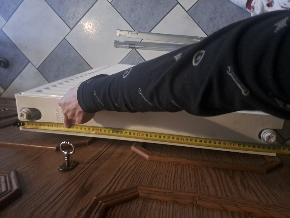 Grzejnik płytowy / ścienny - 72 / 60 cm