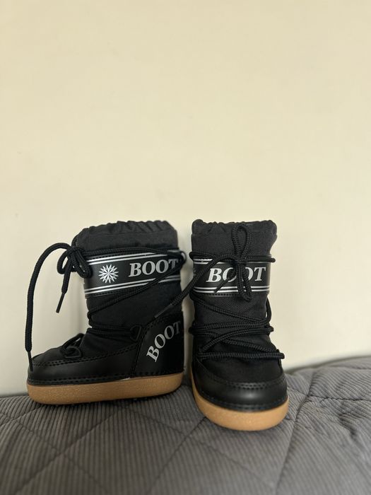 MOON BOOT original
