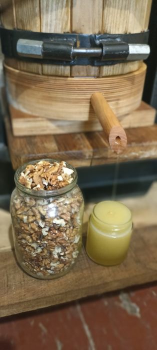 Масло  грецкого ореха,Олія горіха Волоського ,масло ореха Грецько