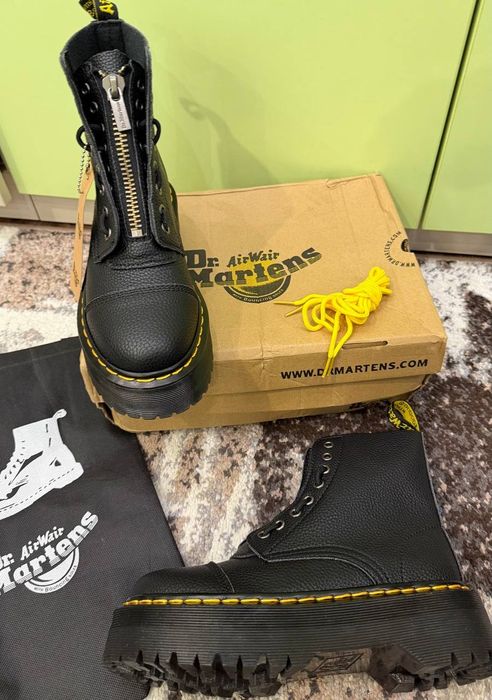 Шкіряні черевики Dr. Martens Sinclair