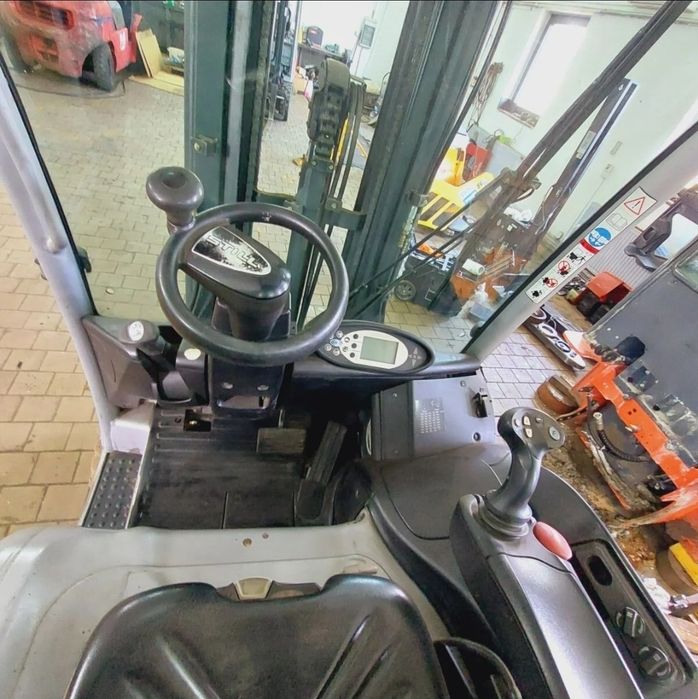 Wózek widłowy elektryczny Still RX20-18