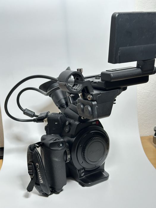 Canon EOS C300 Mark I – Cinema Camera Digital