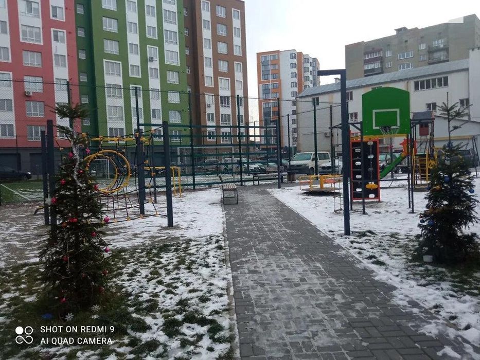 Е-Оселя, 1-к, Б. Хмельницького,57