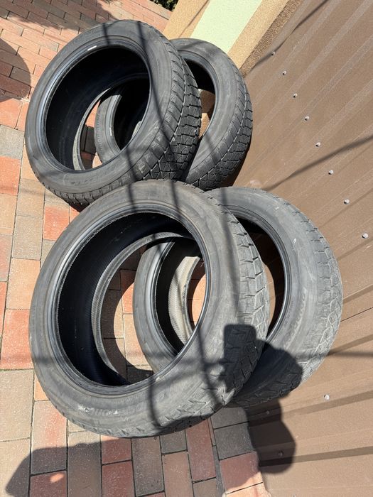 Продам шини  BRIDGESTONE BLIZZAK 255/50 R20