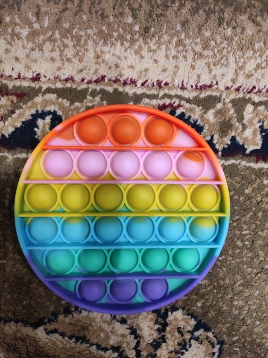 Райдужний поп іт