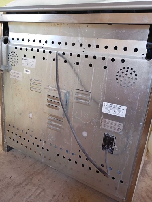 Fogão Meireles a Gás 90x60x90cm c/ Forno Eléctrico