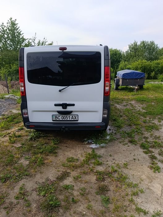 Opel vivaro 2007 року 2.5